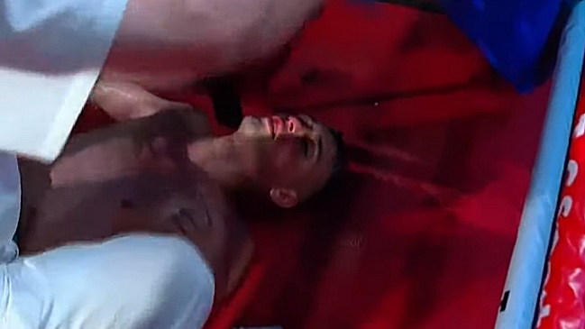Dramático: Boxeador argentino se desvaneció mientras escuchaba el fallo de su combate