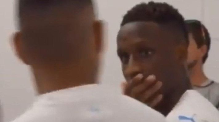 Dimitri Payet sorprendió a compañero en Olympique de Marsella con un beso en la boca