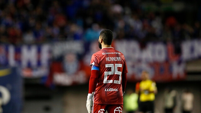 Johnny Herrera: Yo estaba sacándome la cresta para jugar en la U y para volver a la selección