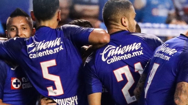 Cruz Azul avanzó en la Leagues Cup con Lichnovsky de titular