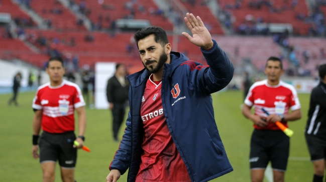 Azul Azul busca fórmulas para rescindir el contrato de Johnny Herrera