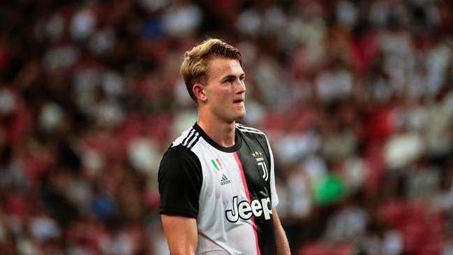 Holandés Matthijs De Ligt anotó un autogol en amistoso de Juventus con Inter de Milán