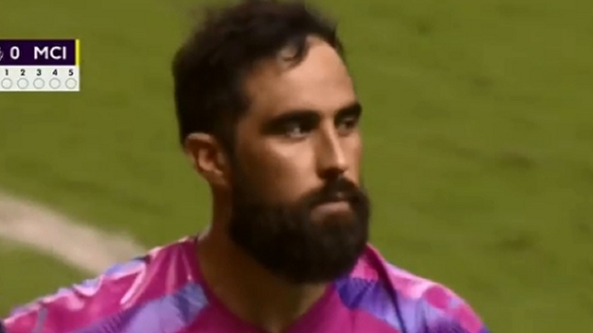 Claudio Bravo sumó bonos en aplastante victoria de Manchester City en Hong Kong