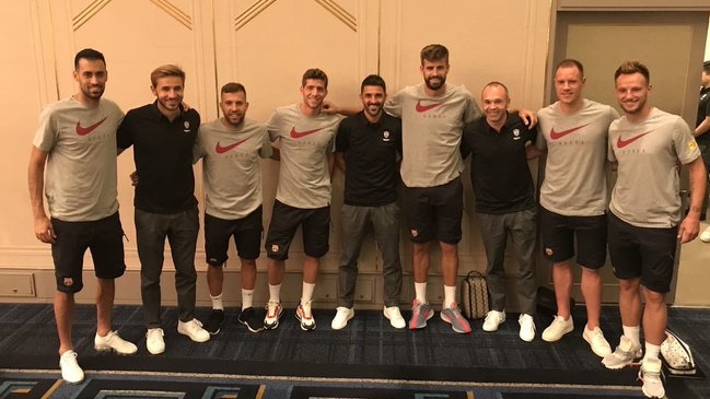 El emotivo reencuentro de Andrés Iniesta con sus ex compañeros de FC Barcelona