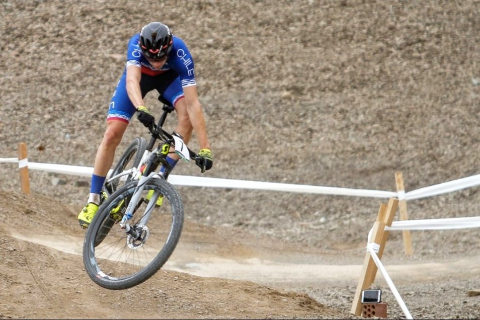Las medallas de Esteban Bustos y Martín Vidaurre en los Panamericanos de Lima