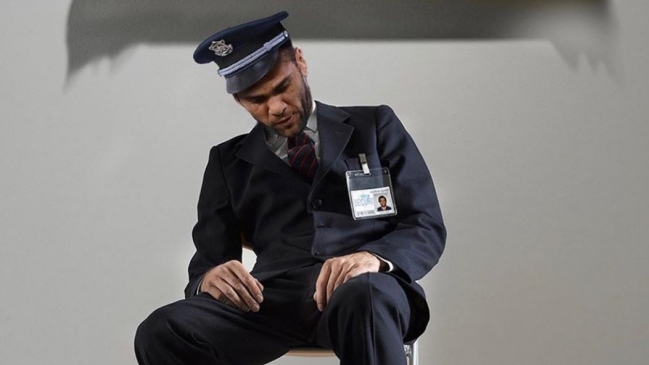 Daniel Alves se rió de su falta de club con divertida publicación en Instagram