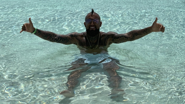 Arturo Vidal sigue en “modo relax” a espera de sumarse a FC Barcelona