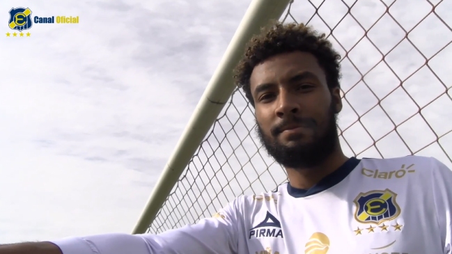 La emotiva oficialización de Lawrence Vigouroux como refuerzo de Everton