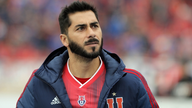 Gonzalo Espinoza: Johnny Herrera está bien con el grupo, no nos interesan los conflictos