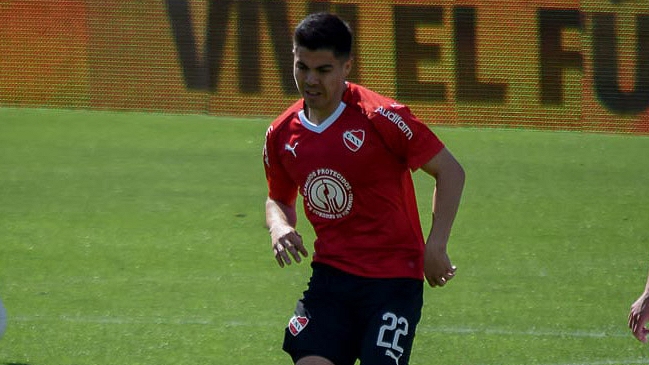 Francisco Silva rescindirá contrato con Independiente y volverá a Universidad Católica