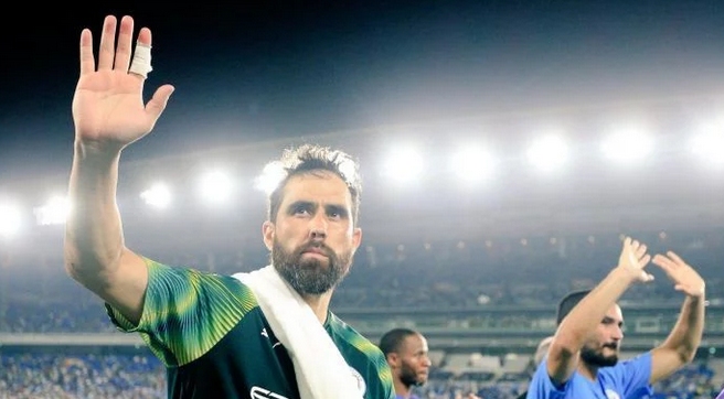 Pep Guardiola: Bravo será titular el domingo, estoy impresionado con su nivel