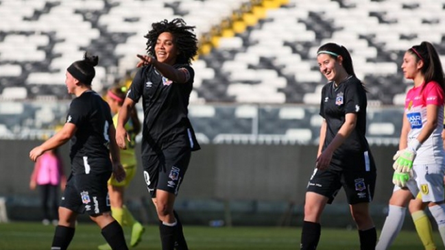 Colo Colo aplastó a U. de Concepción y mantuvo el liderato en el Campeonato Femenino