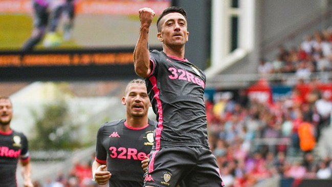 Leeds United de Marcelo Bielsa logró abultado triunfo en la apertura de la Championship