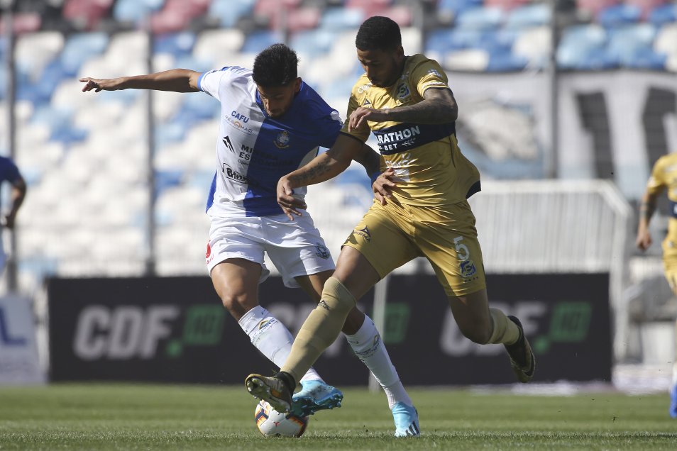 Antofagasta sigue cerca de la zona de descenso tras igualar ante Everton