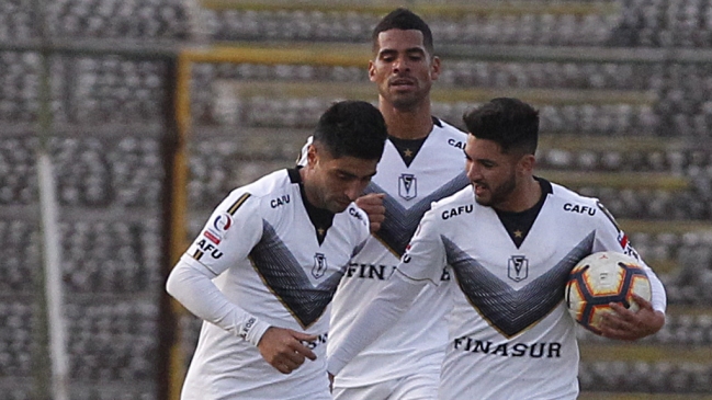 Deportes Puerto Montt cayó ante Santiago Morning y perdió el liderato de la Primera B