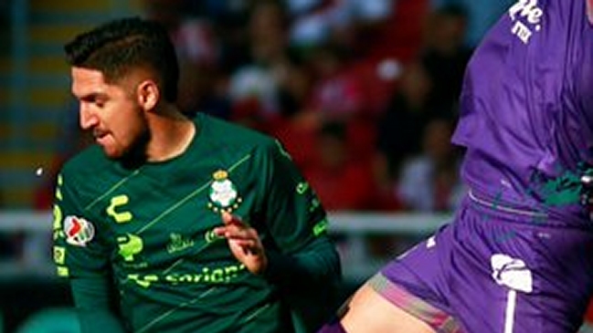 Diego Valdés jugó en caída de Santos Laguna ante Chivas en la Copa México