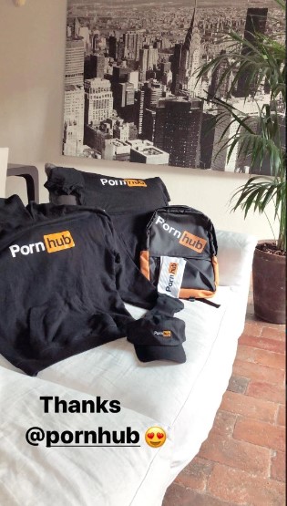 Jugador italiano recibió regalo de sitio porno por presumir autógrafo de Mia Khalifa