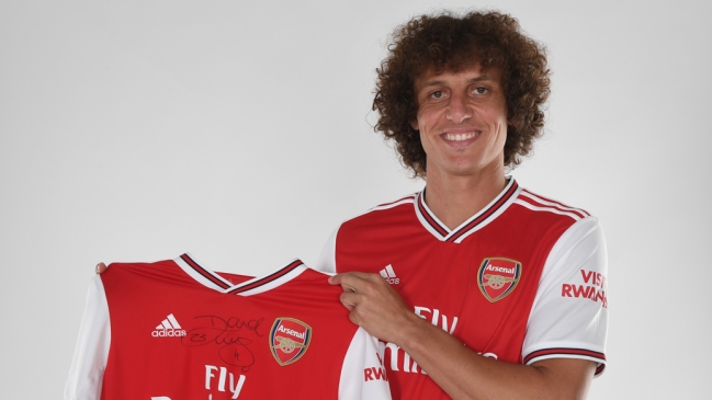 Arsenal confirmó incorporación de David Luiz antes del cierre del mercado en la Premier League