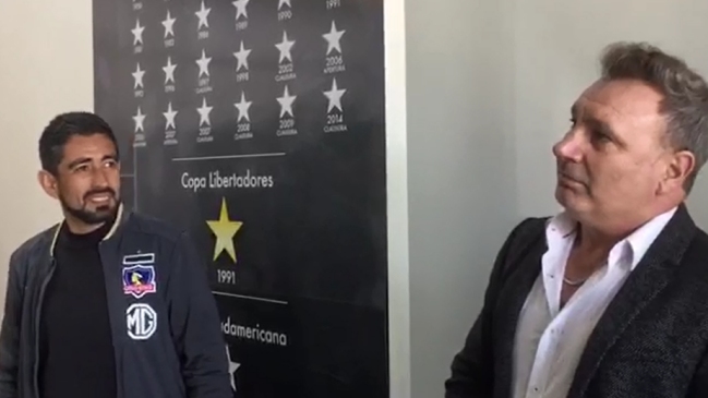 Marcelo Barticciotto bromeó por su ausencia en mural de astros de Colo Colo