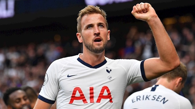 Harry Kane comandó la victoria de Tottenham sobre Aston Villa en la liga inglesa