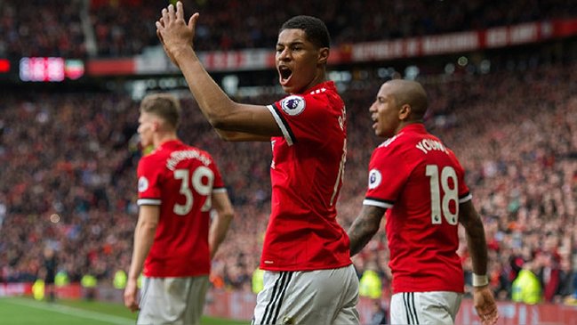 Manchester United de Alexis vive un electrizante duelo con Chelsea en el arranque de la Premier