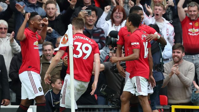 Manchester United logró aplastante victoria sobre Chelsea en el inicio de la Premier