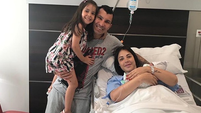 Gary Medel anunció orgullosamente el nacimiento de Danilo, su quinto hijo