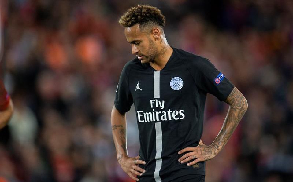 Director deportivo de PSG afirmó que no hay nada avanzado en negociaciones por Neymar