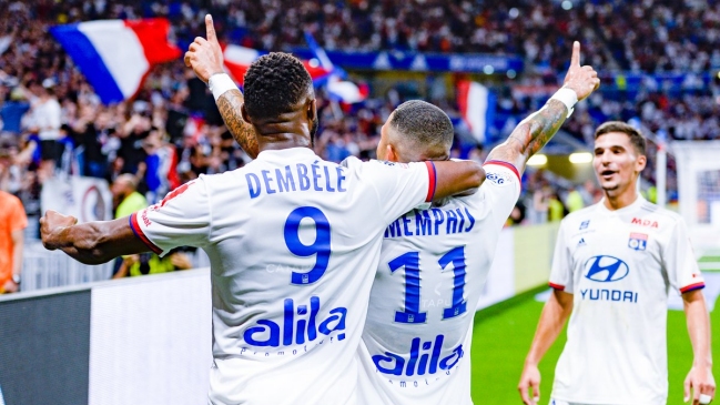 Olympique de Lyon aplastó a Angers y se mantuvo firme en la cima de la liga francesa