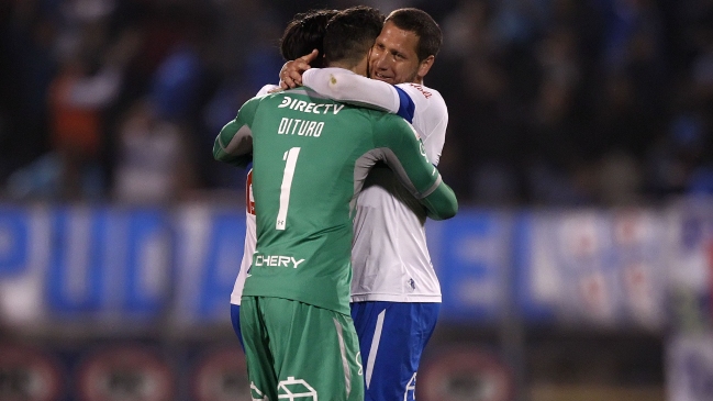 Resumen: U. Católica mantuvo su amplia diferencia en la tabla con Colo Colo