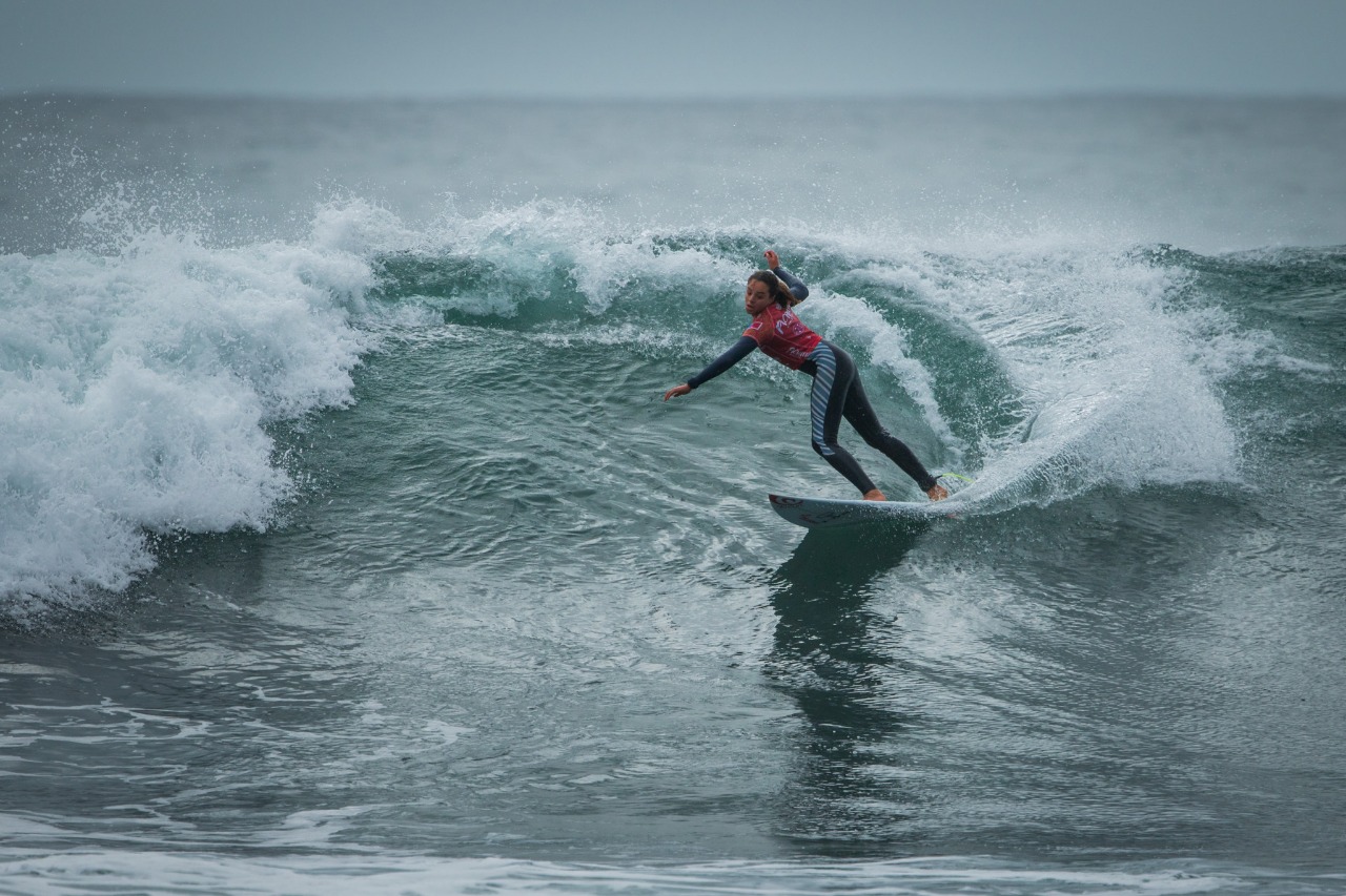 Lorena Fica ratificó su favoritismo y Tomás Bock se lució en El Quisco Eco Pro 2019 de Surf