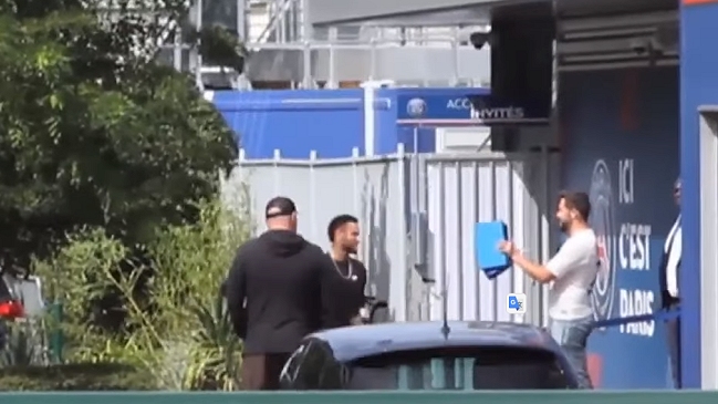 Funcionario de París Saint-Germain increpó a Neymar