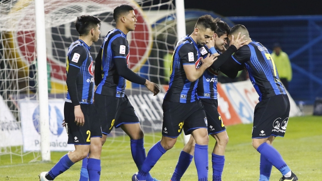 Huachipato venció en los descuentos a Antofagasta en un partido lleno de emociones