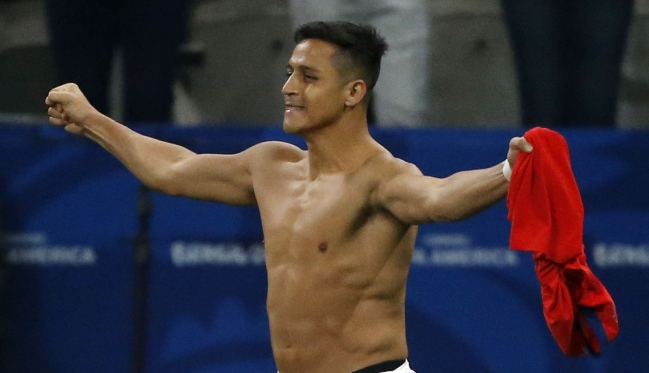 Expertos explicaron por qué Alexis figura en listado de futbolistas más buscados en Pornhub