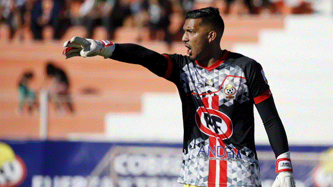 Arquero de Cobresal: No me voy a quemar la cabeza pensando en el récord de Paredes