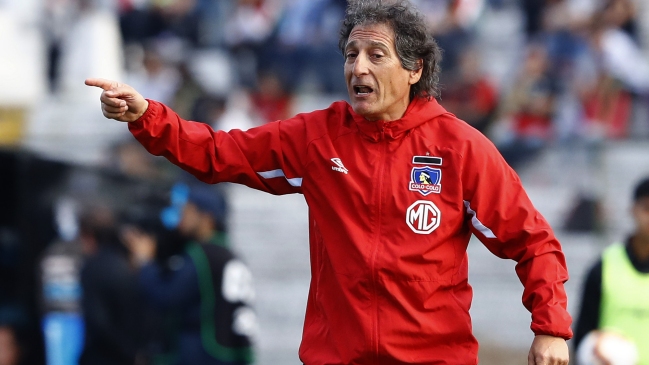 La formación que prepara Mario Salas en Colo Colo para el duelo ante Cobresal