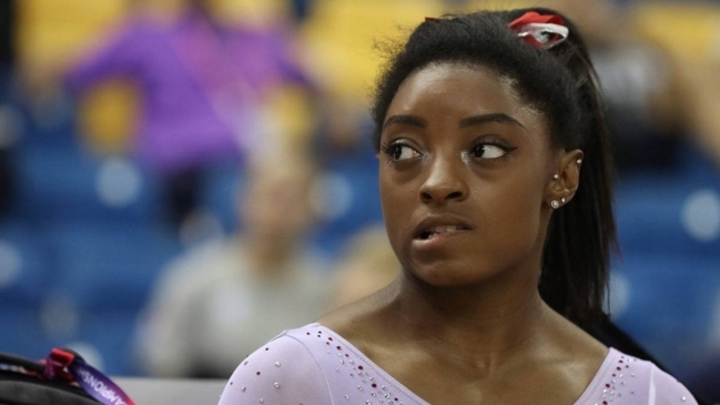 Hermano de Simone Biles fue arrestado y acusado de triple homicidio