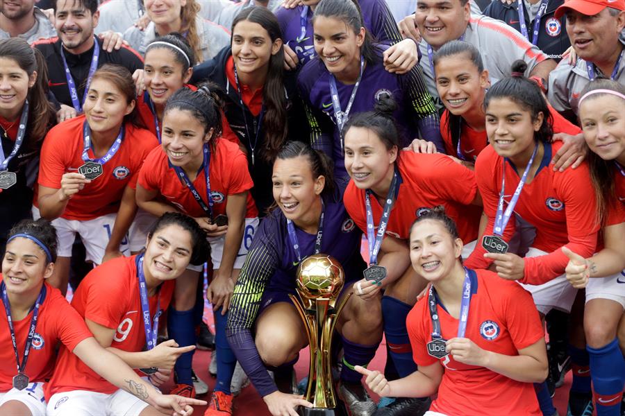 ¡Campeonas! La Roja Femenina alzó el título en torneo amistoso tras batir por primera vez a Brasil