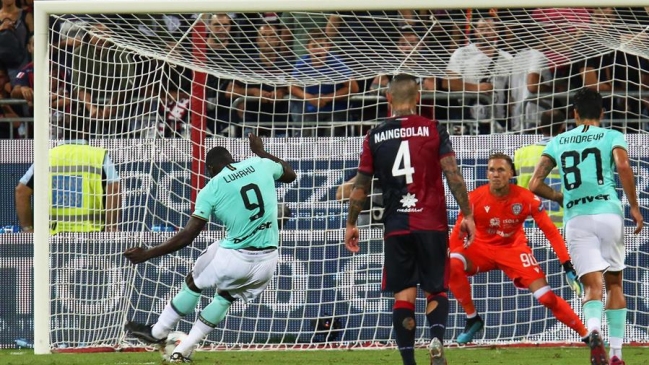 Los indignantes insultos racistas que sufrió Romelu Lukaku ante Cagliari