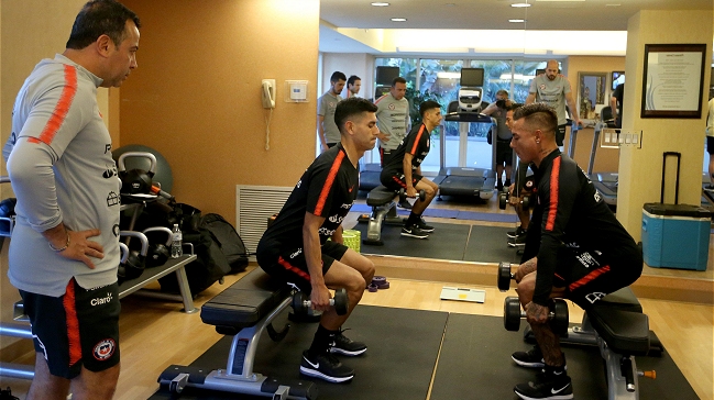 Selección chilena debió cancelar entrenamiento por problema en cancha