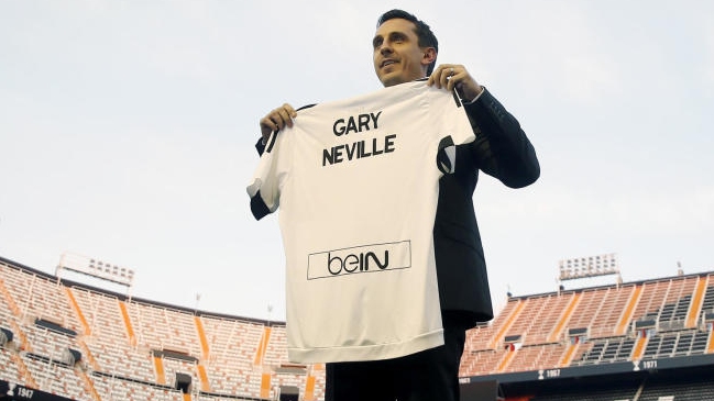 Gary Neville se sinceró: Fue un disparate entrenar a Valencia