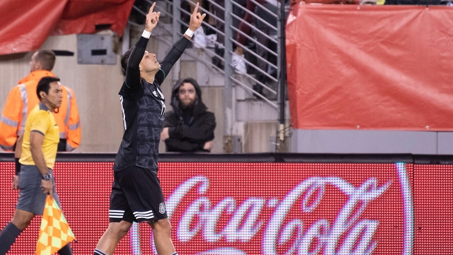 “Chicharito” Hernández comandó contundente triunfo de México sobre Estados Unidos