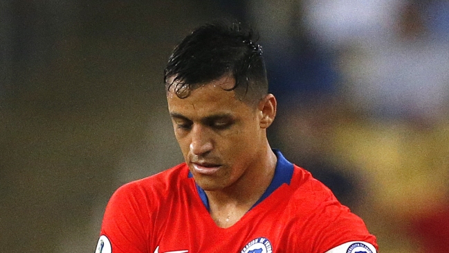 Medio inglés aseguró que plantel de Manchester United quedó feliz con la partida de Alexis