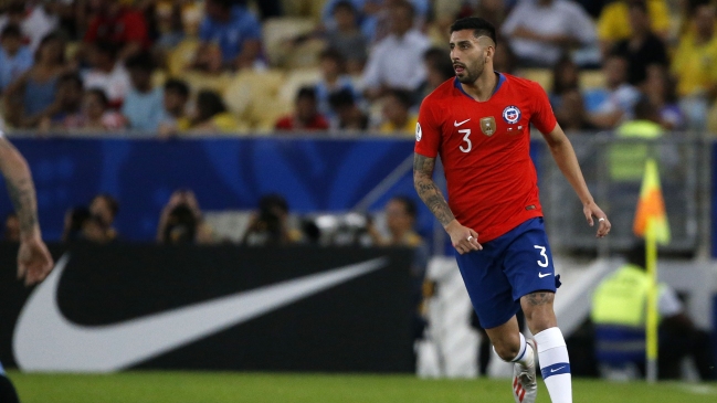 Guillermo Maripán criticó poca paciencia por el proceso de recambio en la Roja