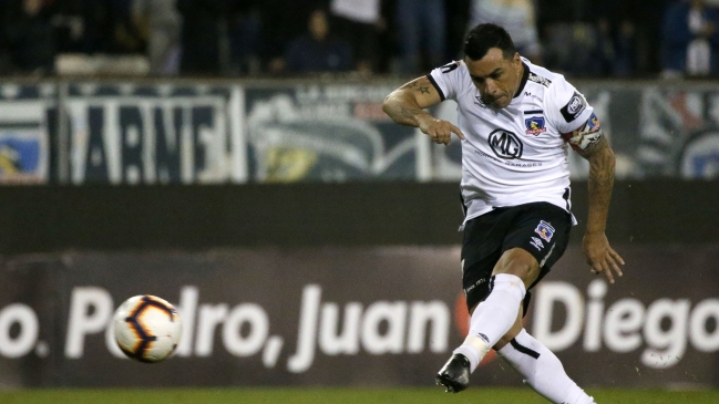 Esteban Paredes superó contractura y entrenó con normalidad en la práctica de Colo Colo