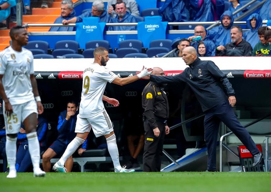 Karim Benzema fue figura con un doblete en el triunfo de Real Madrid ante Levante
