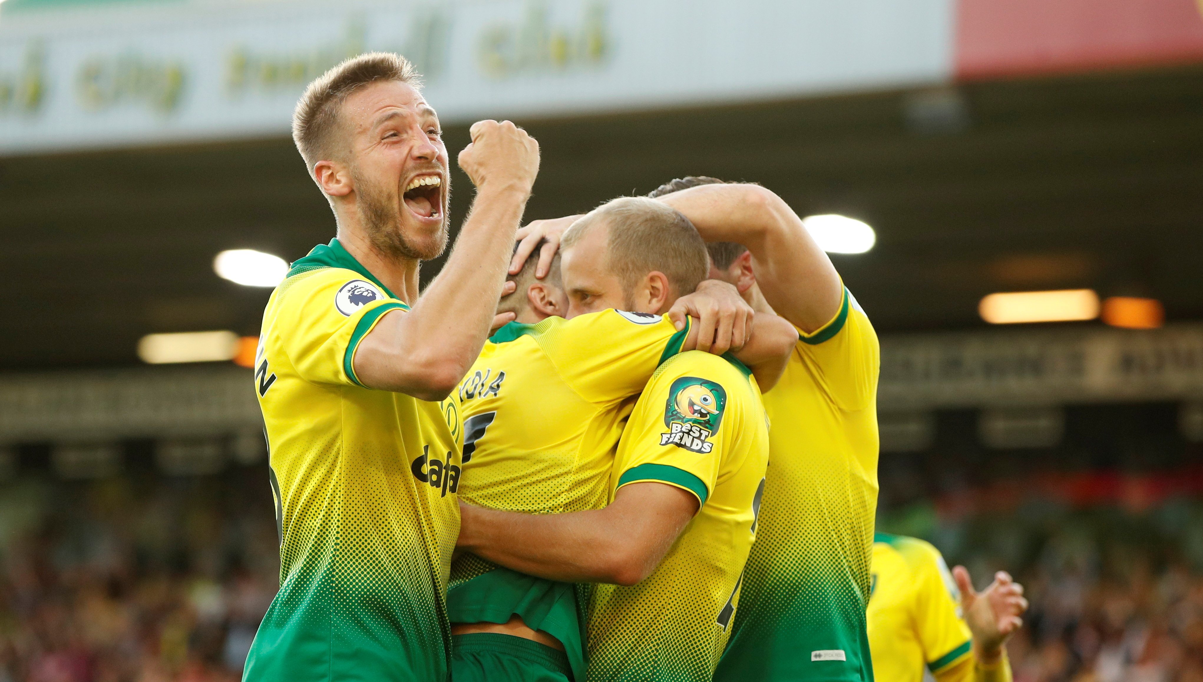 Norwich sorprendió al imponerse ante el campeón Manchester City en la Premier