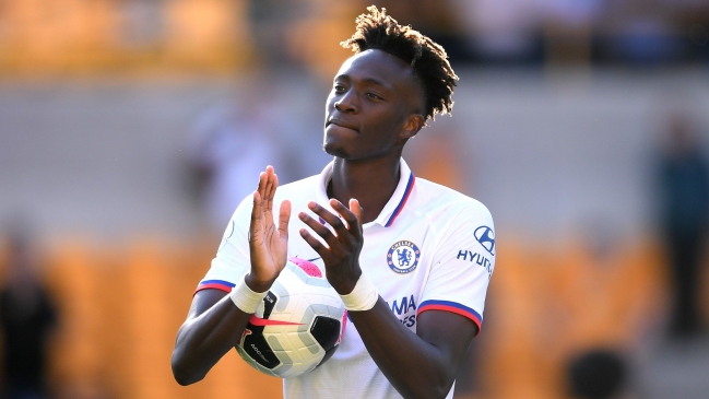 Tammy Abraham hizo historia al marcar un triplete y un autogol en goleada de Chelsea