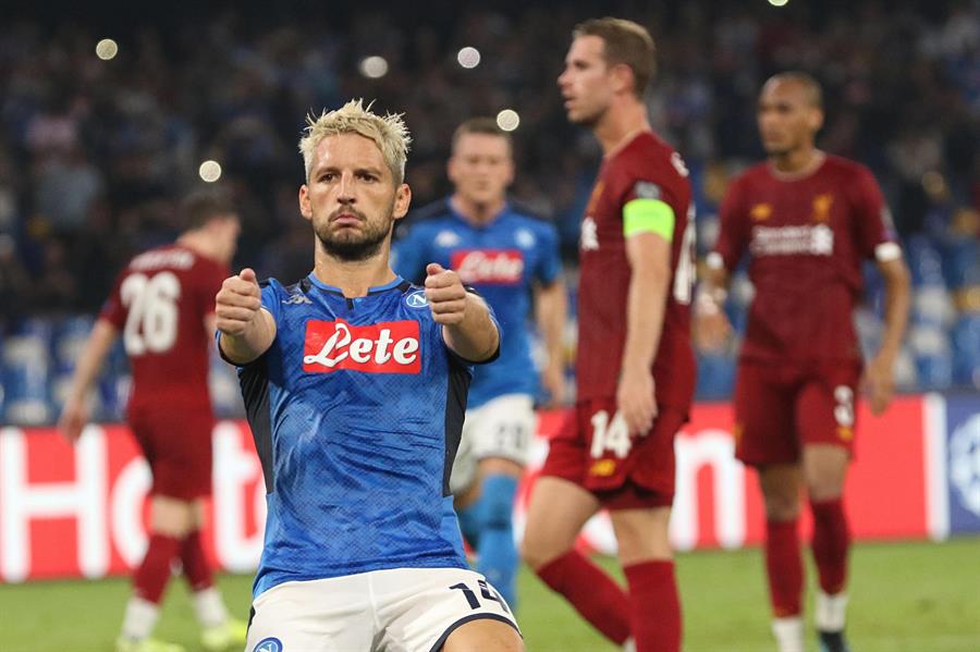 Napoli dio gran sorpresa al tumbar al monarca Liverpool en el inicio de la Champions