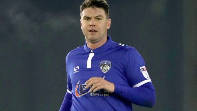 Primo de Steven Gerrard es investigado tras bromas de carácter sexual sobre la madre de un hincha